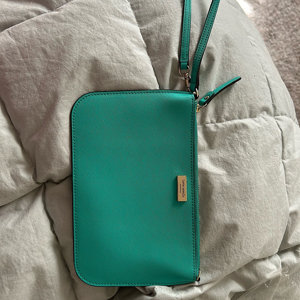 NWOT - Kate Spade Leather Wristlet, Purse, or Wallet - Picture 7 of 12